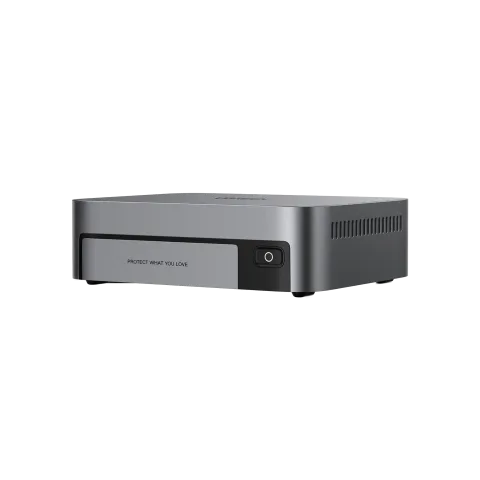 UGREEN NASync DXP480T Plus (All-Flash NVMe NAS)